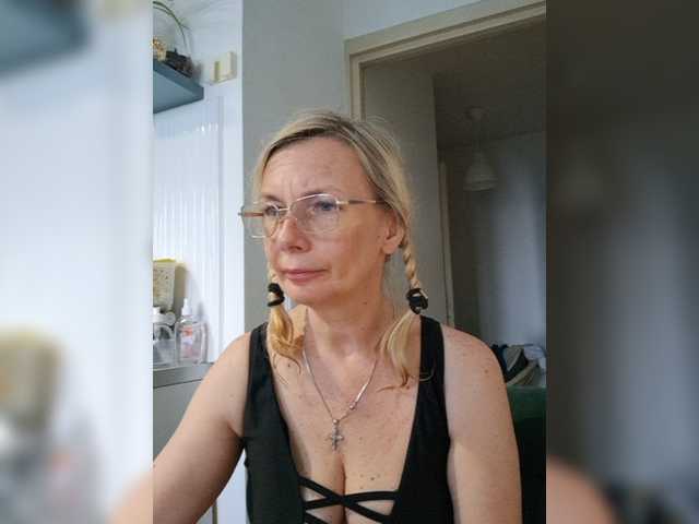 ShiningMILF