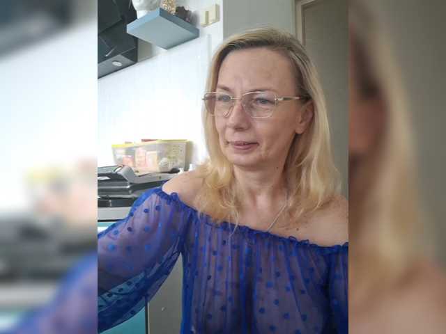 ShiningMILF live webcam show