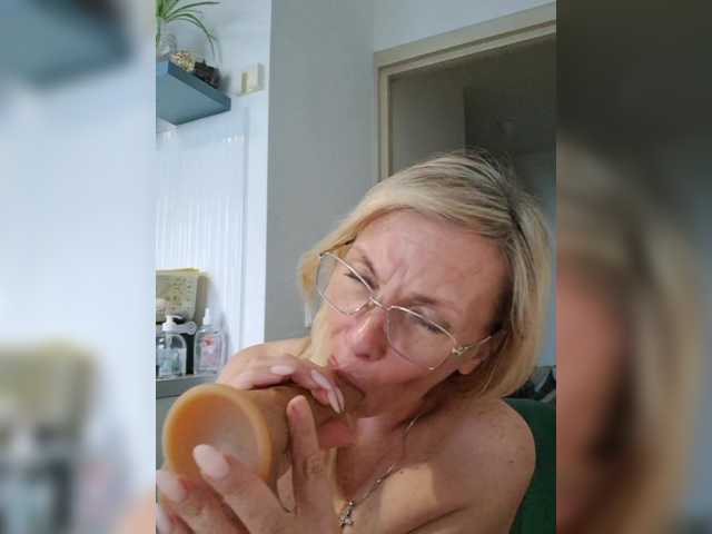 ShiningMILF live cam