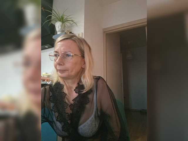 Live трансляция ShiningMILF - slutnetki.online
