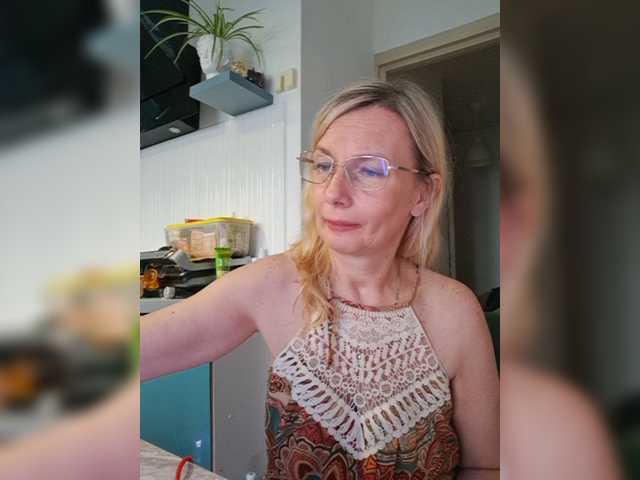 в попе у ShiningMILF