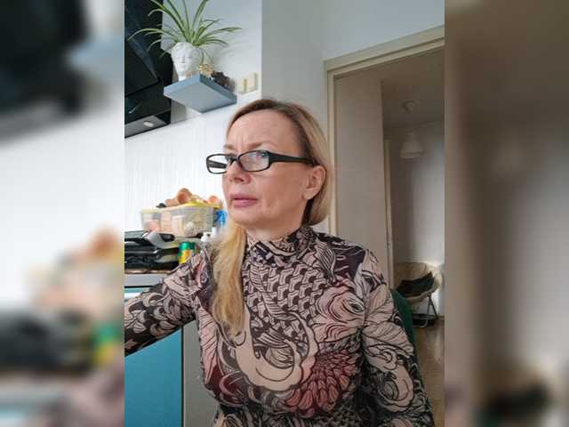 ShiningMILF live cam on BongaCams