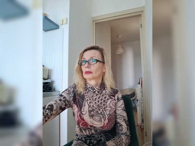 ShiningMILF