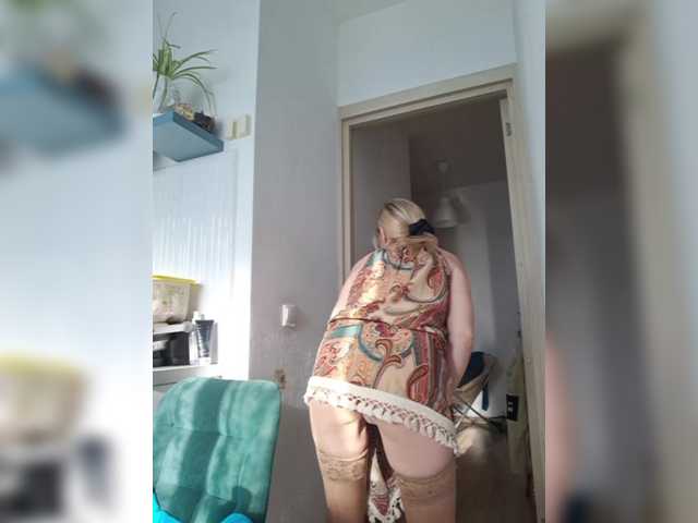 ShiningMILF live cam