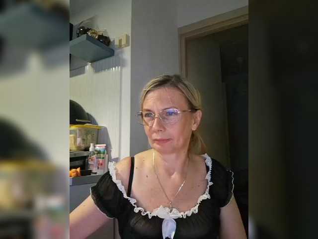 ShiningMILF live cam on BongaCams