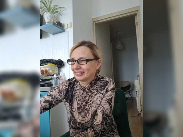 ShiningMILF live cam