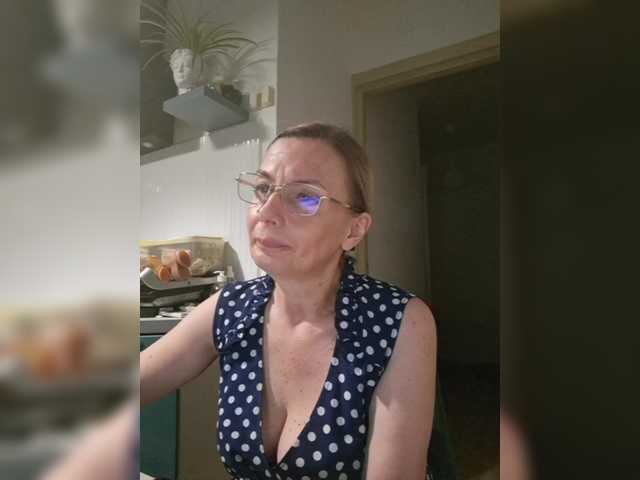 ShiningMILF live cam on BongaCams
