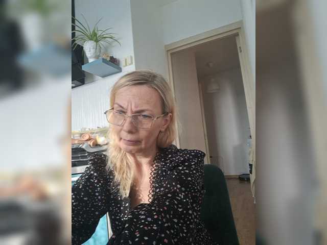 shiningmilf online