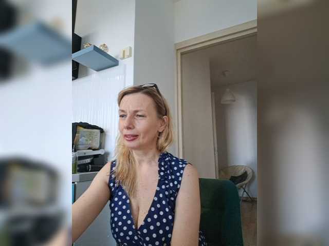 ShiningMILF live cam on BongaCams