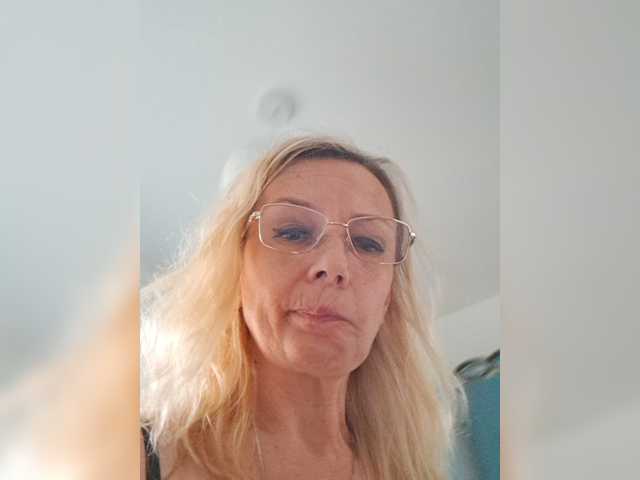 ShiningMILF
