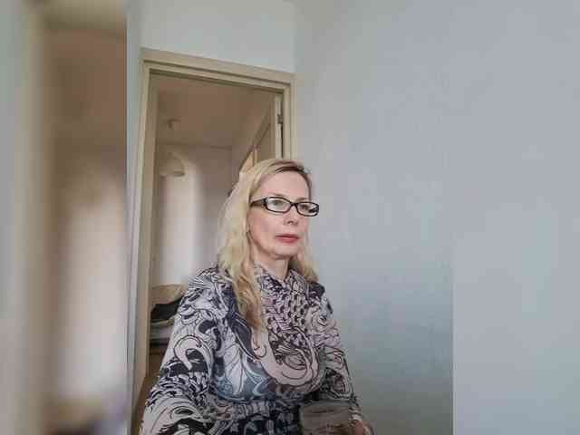 ShiningMILF webcam
