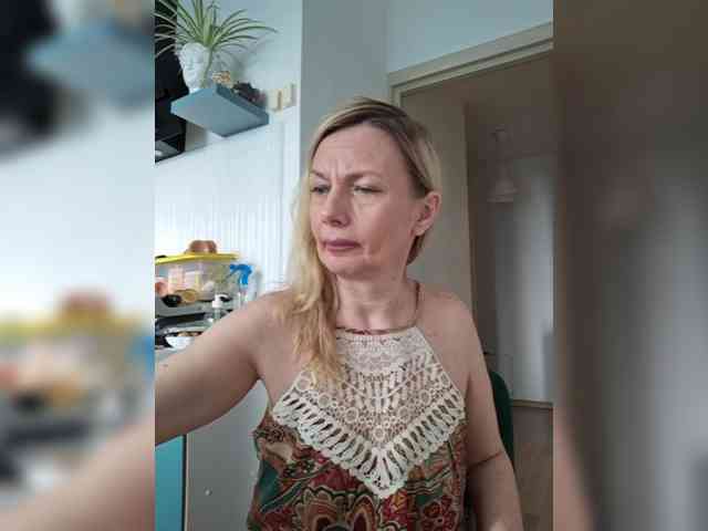 ShiningMILF Sex Cam Show