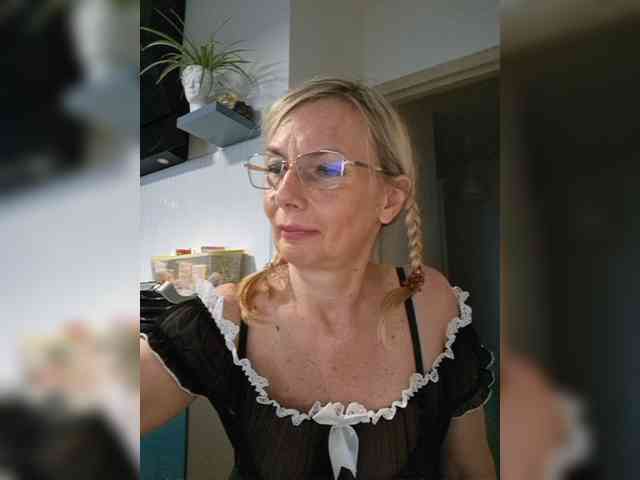ShiningMILF