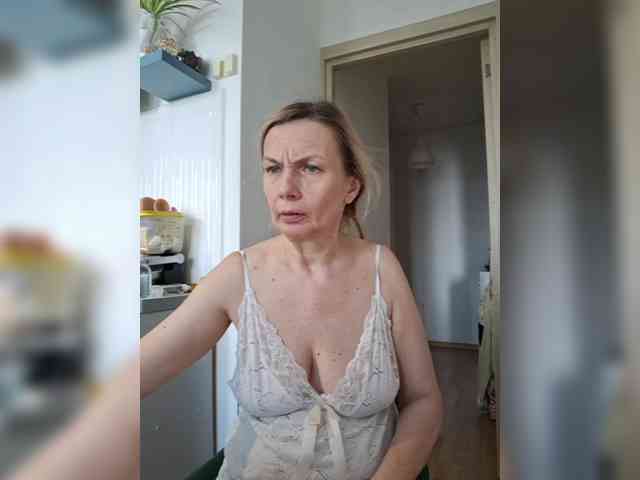ShiningMILF Sex Cam Show
