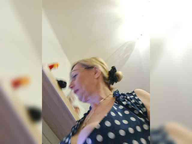 ShiningMILF