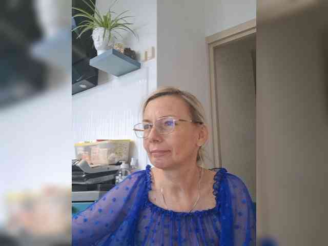 ShiningMILF webcam