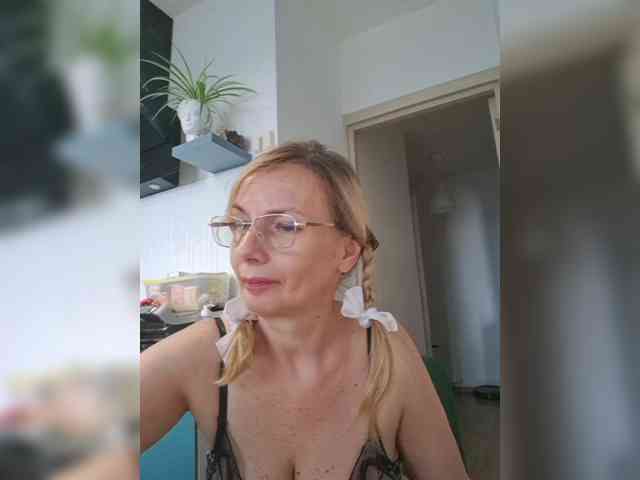 ShiningMILF