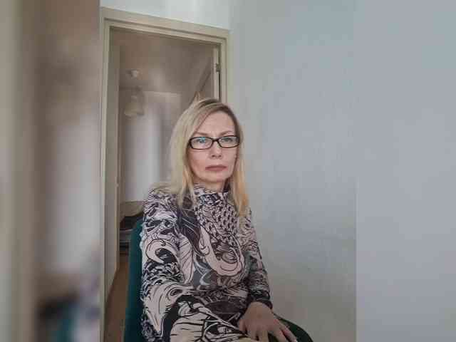ShiningMILF
