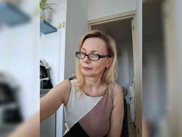 ShiningMILF
