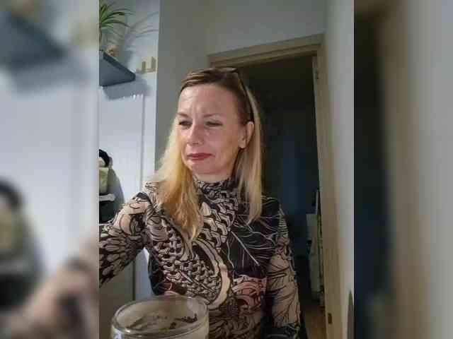 ShiningMILF ShiningMILF