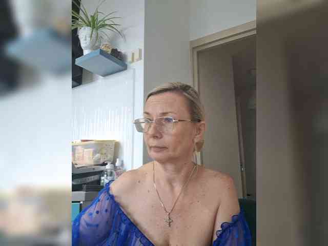 Shiningmilf's live stream