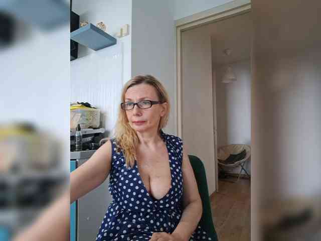 ShiningMILF