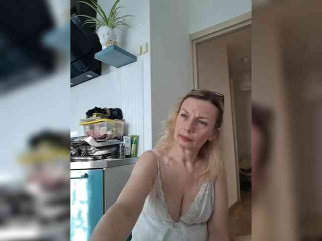 ShiningMILF
