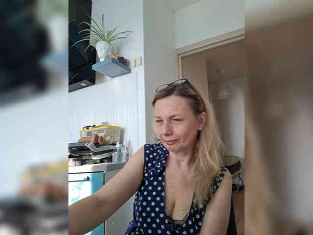 ShiningMILF
