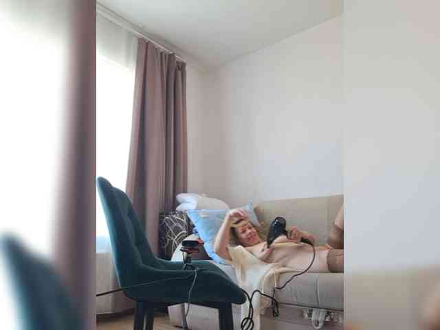 ShiningMILF webcam