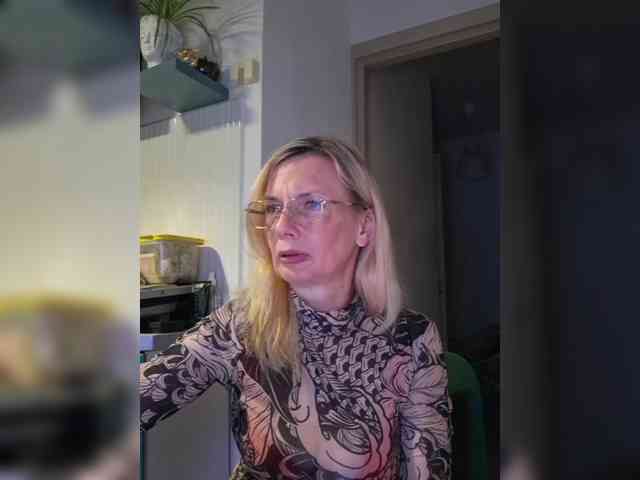 ShiningMILF webcam