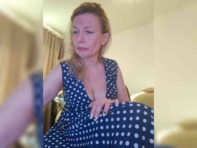 ShiningMILF webcam