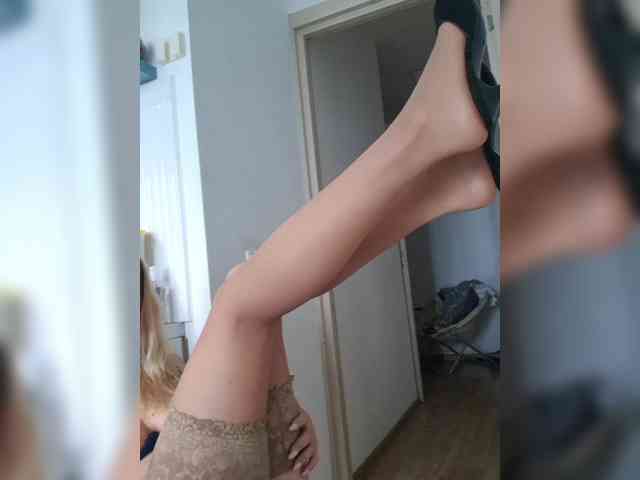 ShiningMILF webcam