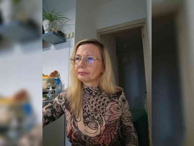 ShiningMILF Sex Cam Show