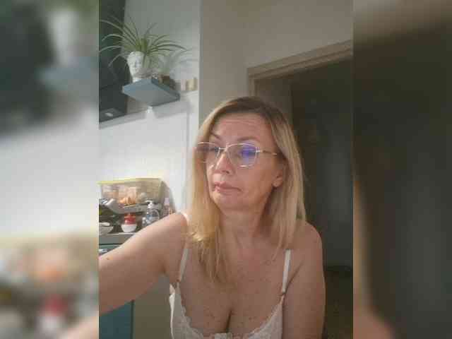ShiningMILF Sex Cam Show