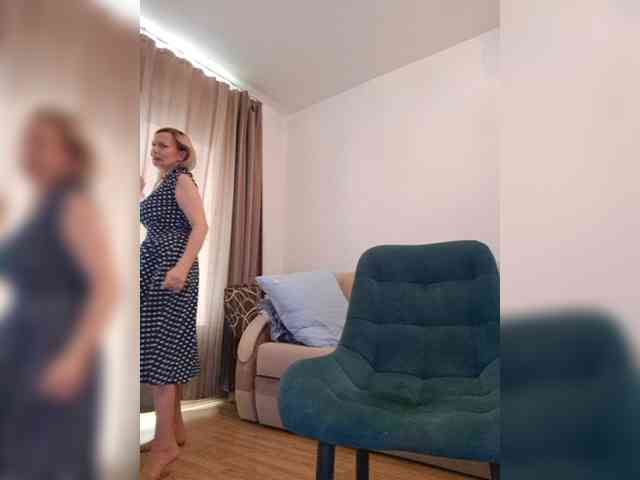 ShiningMILF webcam