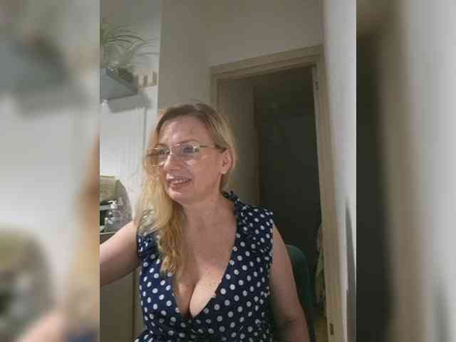 ShiningMILF Sex Cam Show