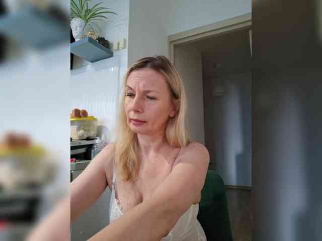 ShiningMILF Sex Cam Show
