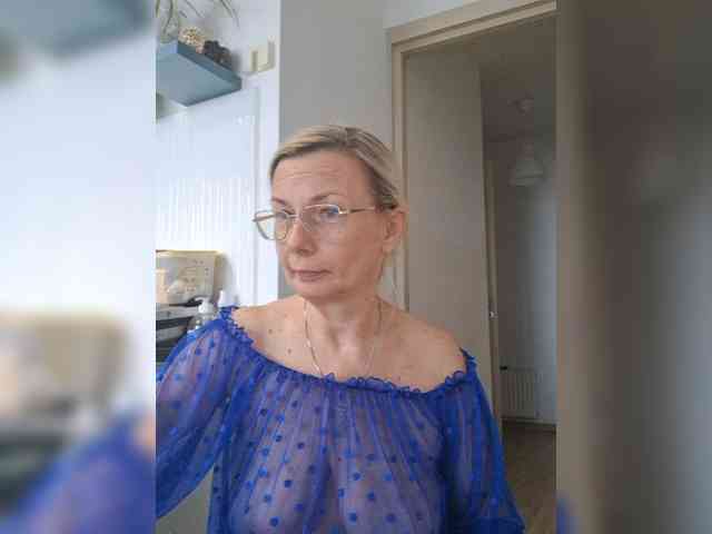 ShiningMILF webcam