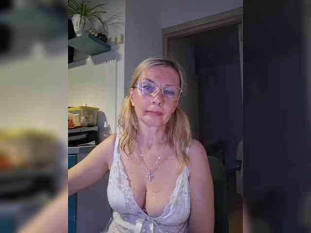 ShiningMILF