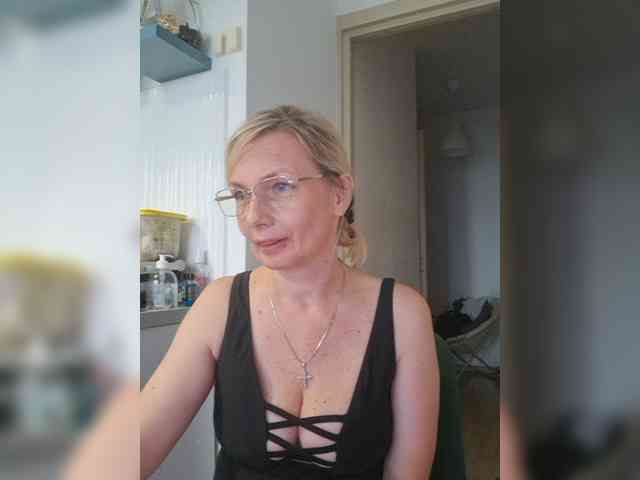 ShiningMILF