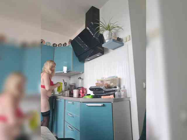 ShiningMILF webcam