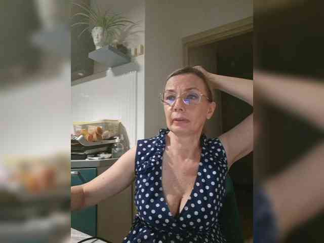 ShiningMILF Sex Cam Show