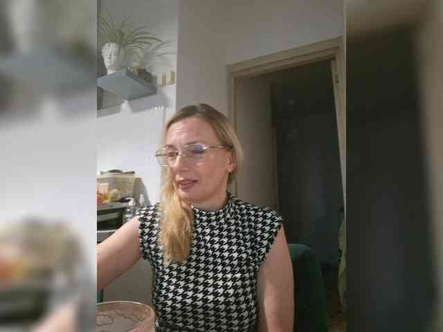 ShiningMILF ShiningMILF