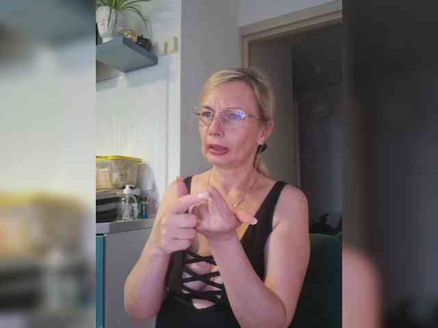 ShiningMILF webcam