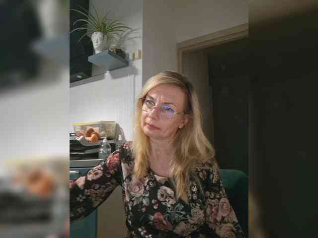ShiningMILF Sex Cam Show