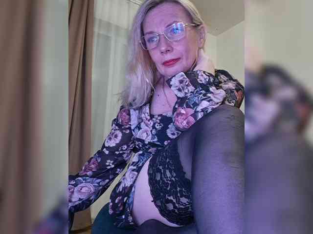 ShiningMILF