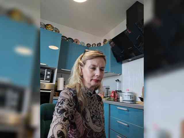 ShiningMILF