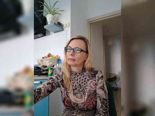 ShiningMILF