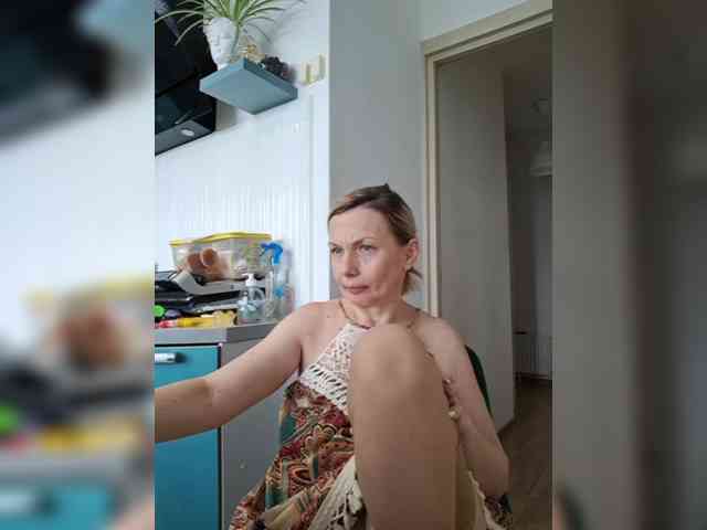 ShiningMILF Sex Cam Show