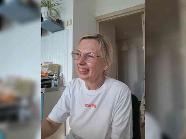 ShiningMILF ShiningMILF